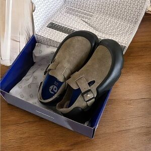 Birkenstock Reykjavik Taupe Narrow Nubuck Leather Shoes